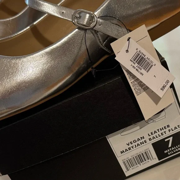 Banana Republic Factory Metallic Flats - Picture 9 of 9